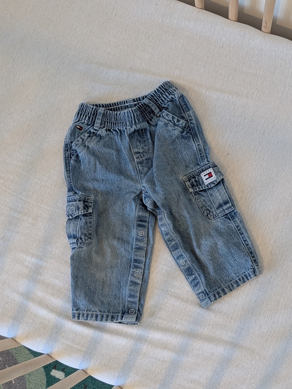 12M-18M - Y2K Tommy Hilfiger - Baby Light Blue Denim Cargo Jeans